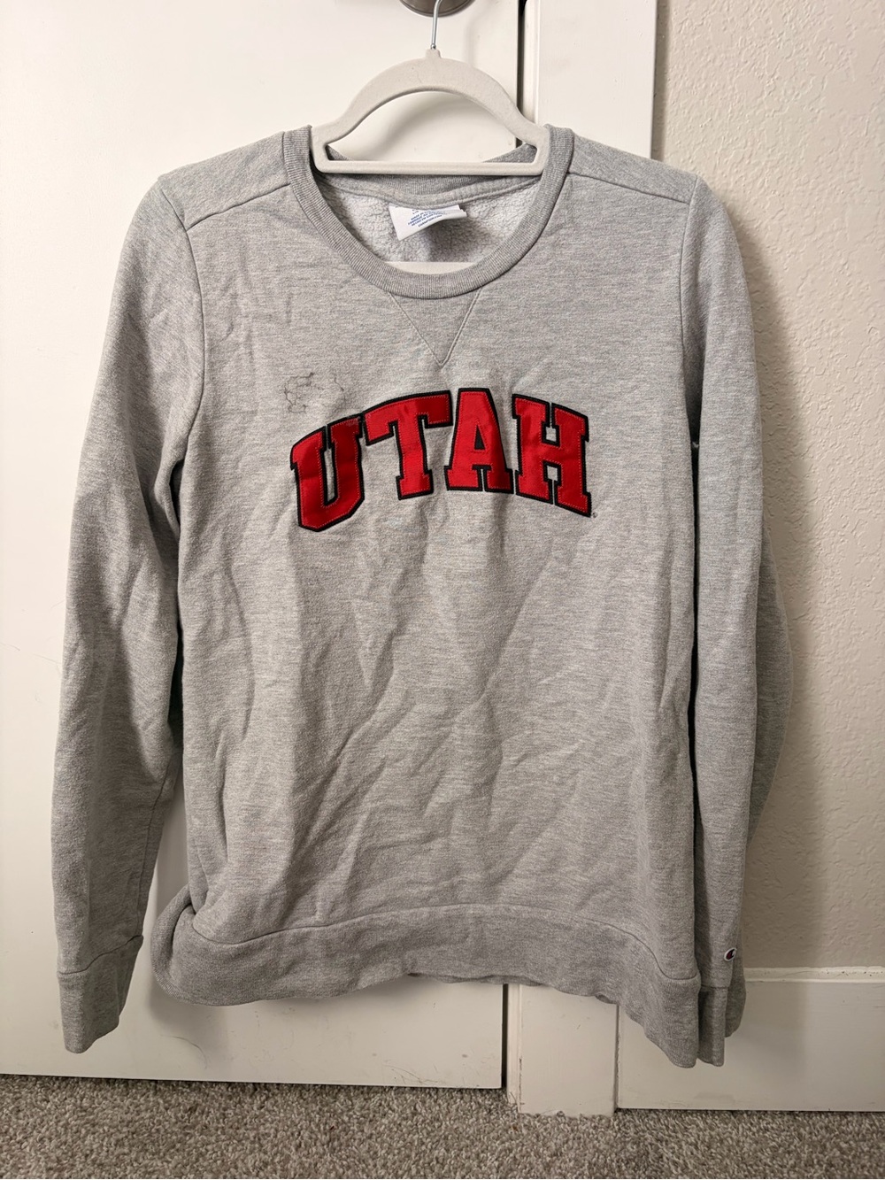 Champion Gray Crewneck Sweatshirt with Red 'UTAH' Appliqué